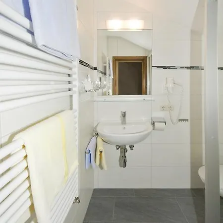 Bed & Breakfast Riedlsperger 3*