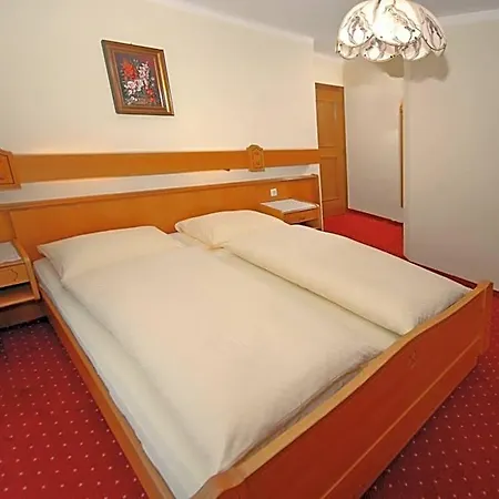 Riedlsperger Bed & Breakfast 3*