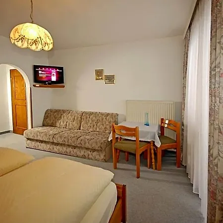Riedlsperger Bed & Breakfast 3*