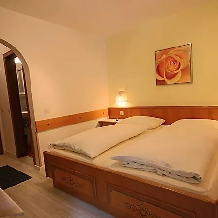 Riedlsperger Bed & Breakfast 3*